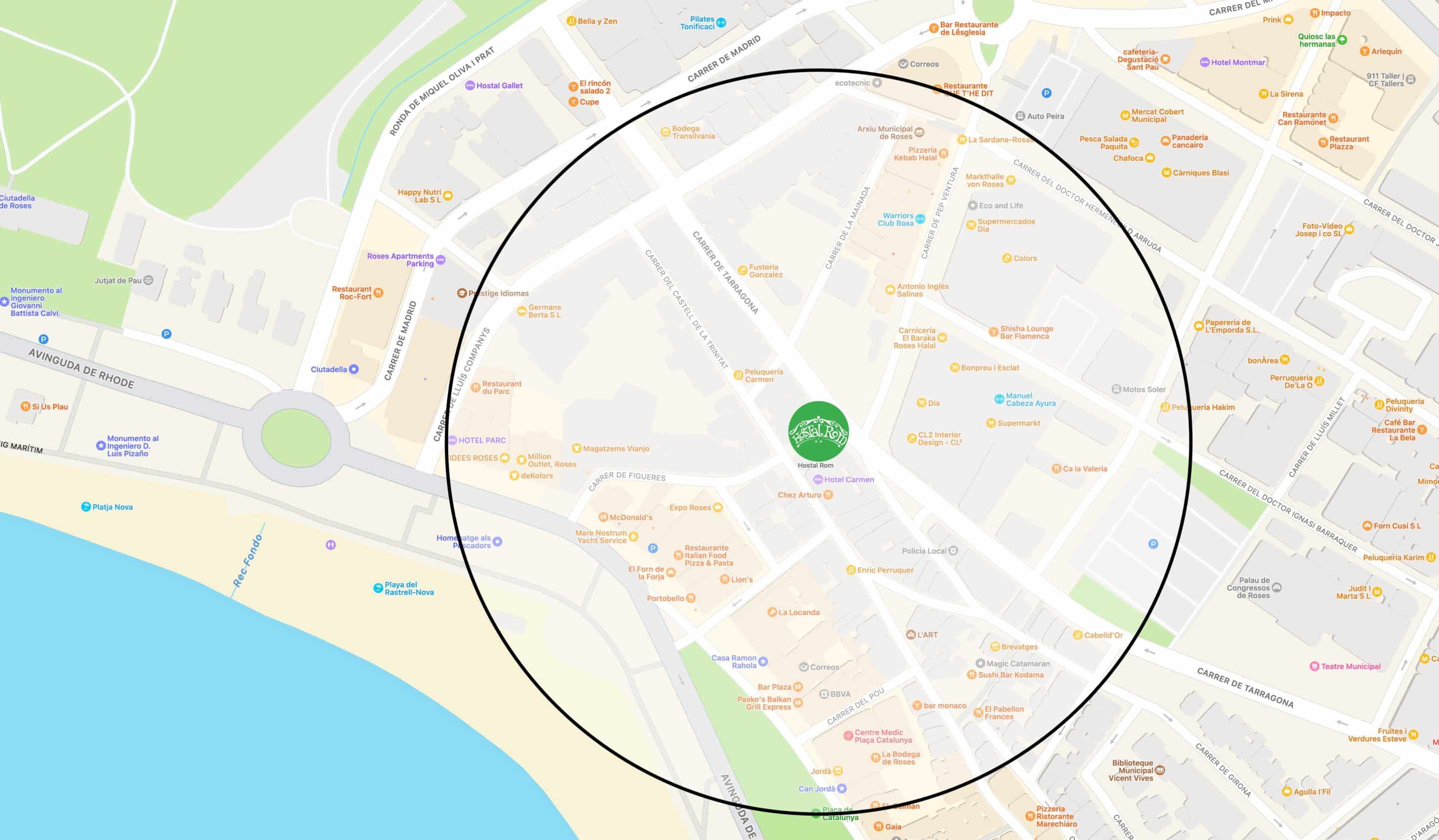 Parking al Hostal Rom en Roses